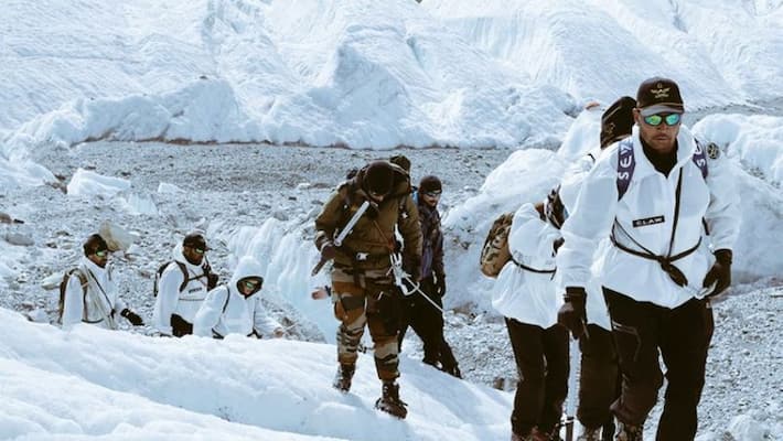 Team of 8 specially-abled people scale Siachen glacier gcw Team of 8 specially-abled people scale Siachen glacier gcw