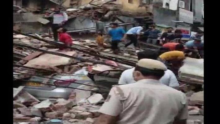 Rain fury in karnataka : 7 killed as house collapse in belgavi Rain fury in karnataka : 7 killed as house collapse in belgavi