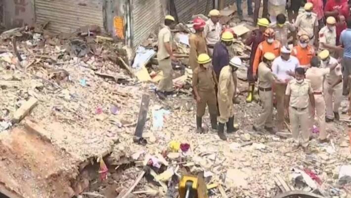 Two people Died after building fall down in Anantapuram Two people Died after building fall down in Anantapuram