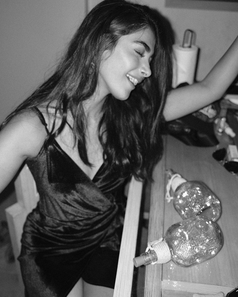 pooja hegde dances and enjoys night party says she is sober and sorry to disappointing