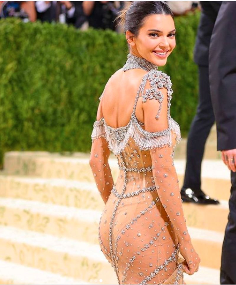 Met Gala 2021 Rihanna and ASAP Rocky Make Their Romance Red Carpet Official See photos dpl