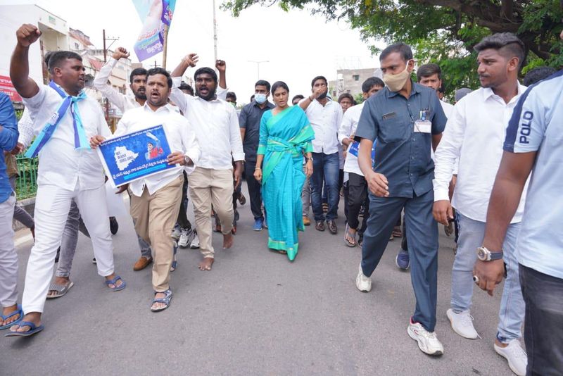 YS Sharmila Unemployment Hunger Strike at Hanumakonda