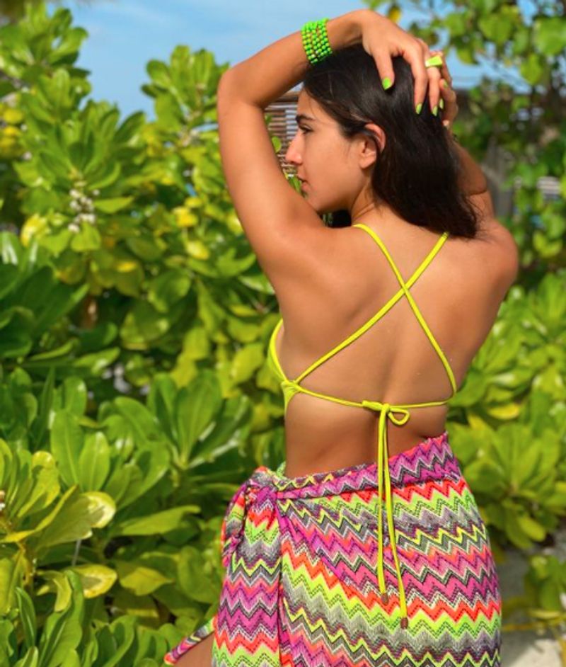 Sara Ali Khan poses in vibrant bikini in new pics from Maldives vacation turns sunset chaser dpl