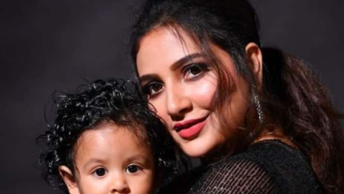 Raj chakraborty shares a adorable video of yuvaan at airport BRD Raj chakraborty shares a adorable video of yuvaan at airport BRD