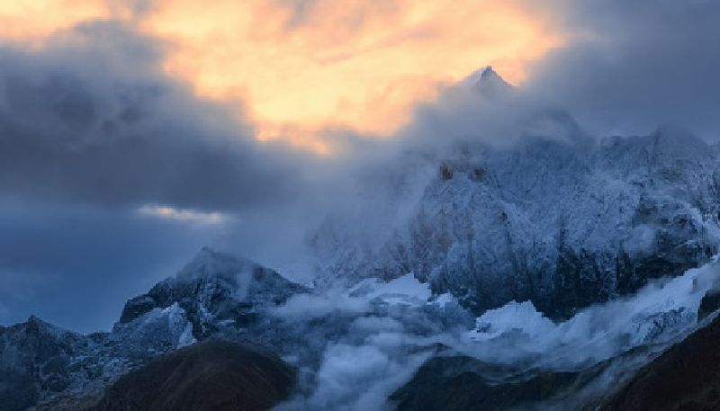 you can become a world record holder on this trip over the Himalayas bsm