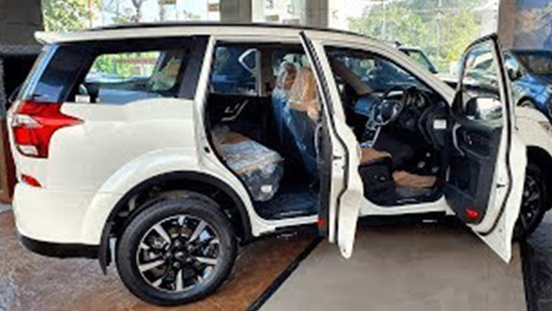 Mahindra XUV 500 is available with Rs 2 lakh 63 thousand discount, know till when offer is valid for