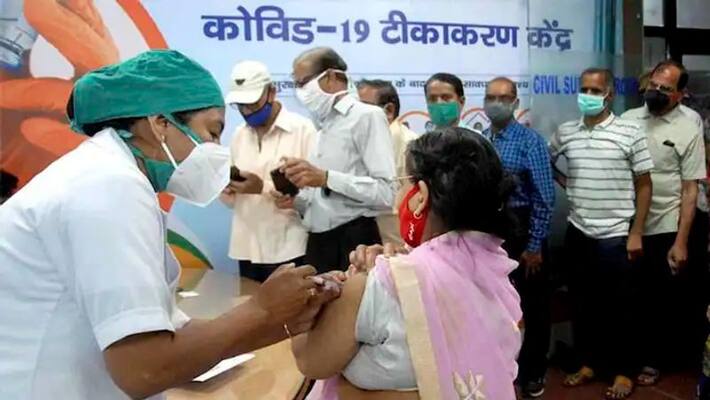 India administered 90 crore covid vaccine Health Minister Mansukh Mandaviya share vaccination drive update ckm India administered 90 crore covid vaccine Health Minister Mansukh Mandaviya share vaccination drive update ckm