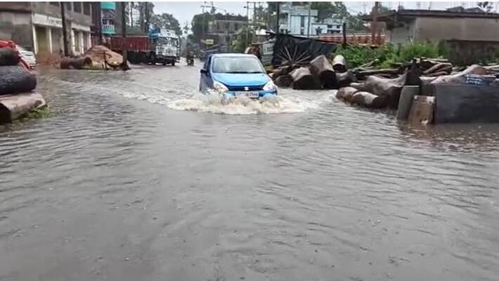 gulab cyclone effect... very heavy rains in telangana gulab cyclone effect... very heavy rains in telangana