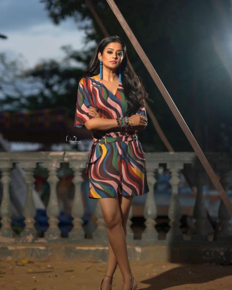 the familyman actress priyamani jaw dropping poses in trendy wear sets fire to internet