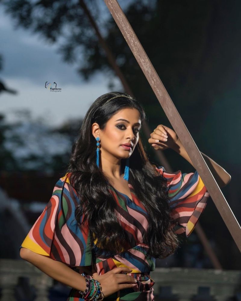 the familyman actress priyamani jaw dropping poses in trendy wear sets fire to internet