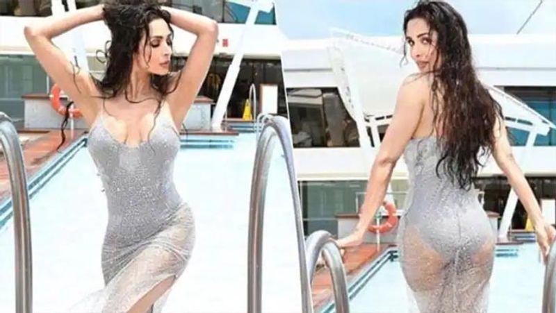 Want to date Malaika Arora? Here are 3 things that can turn her on in a man RCB