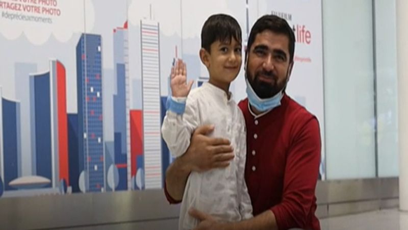 Afghanistan 3 year old child lost in kabul blasts met his family after two weeks, stayed in Doha