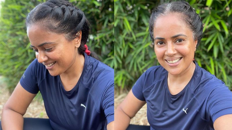 Sameera Reddy spotted without makeup, Race film actress looked tired