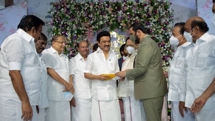 Does Pmk help DMK win by buying everything from AIADMK? Edappadi in a severe upset Does Pmk help DMK win by buying everything from AIADMK? Edappadi in a severe upset