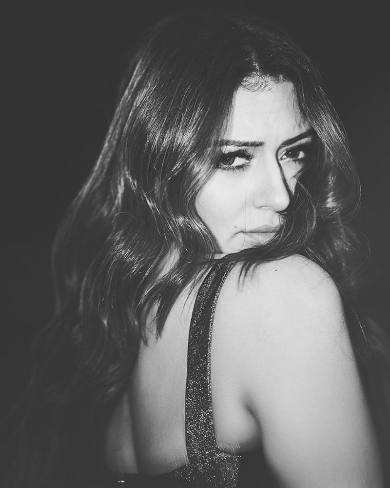 hansika enjoying cool weather at beach photos viral