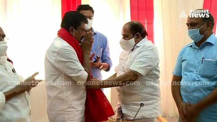 kpcc general secretary g rathikumar quits congress party kpcc general secretary g rathikumar quits congress party