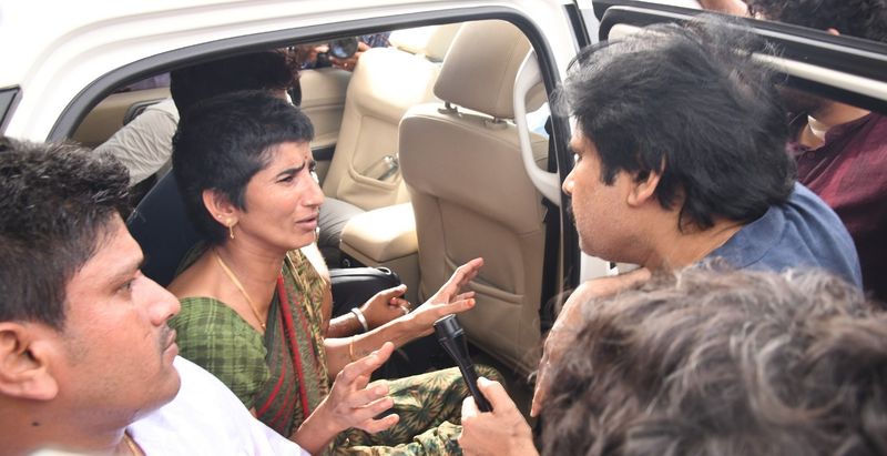 Janasena chief president Pawan Kalyan visits 6 year old rape and murder victim