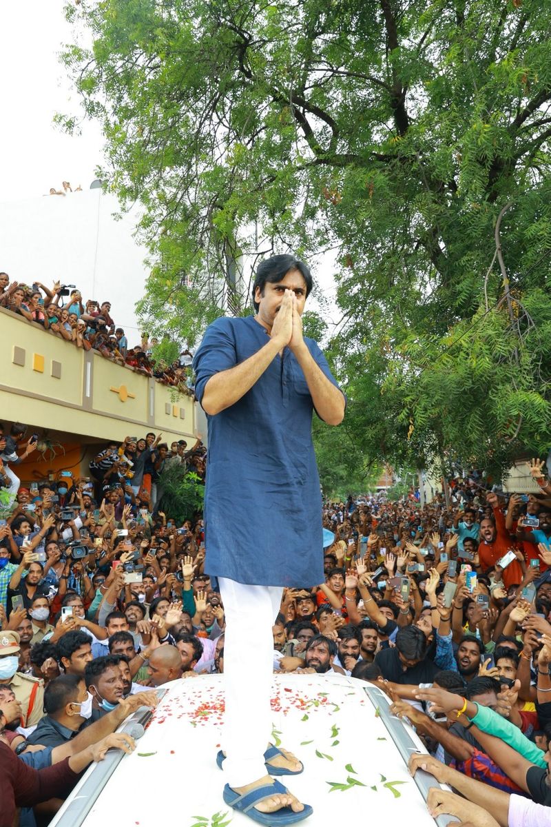 Janasena chief president Pawan Kalyan visits 6 year old rape and murder victim