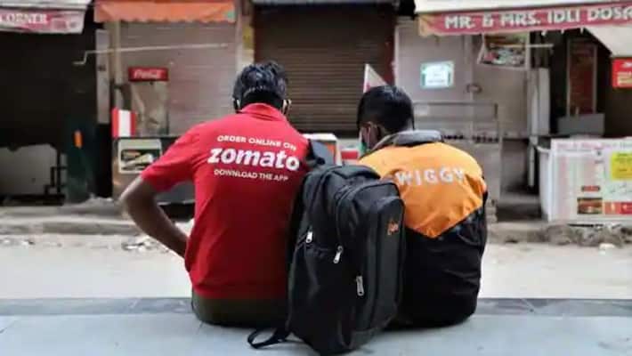 Huge Demand for Online Food in Bengaluru Due to Rain grg Huge Demand for Online Food in Bengaluru Due to Rain grg