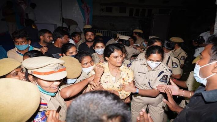 Police interrupt YS Sharmila Deeksha Police interrupt YS Sharmila Deeksha