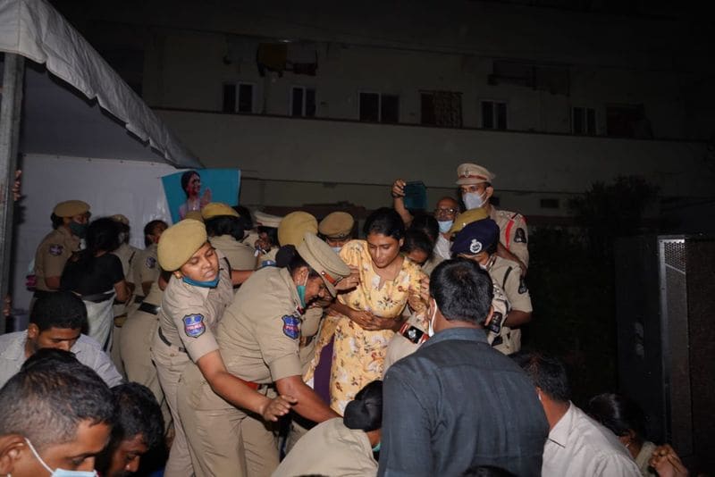 YSRTP Chief Sharmila Deeksha at Saidabad...Police Arrested sharmila in midnight