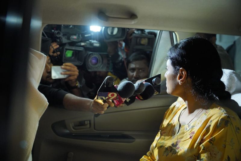 YSRTP Chief Sharmila Deeksha at Saidabad...Police Arrested sharmila in midnight