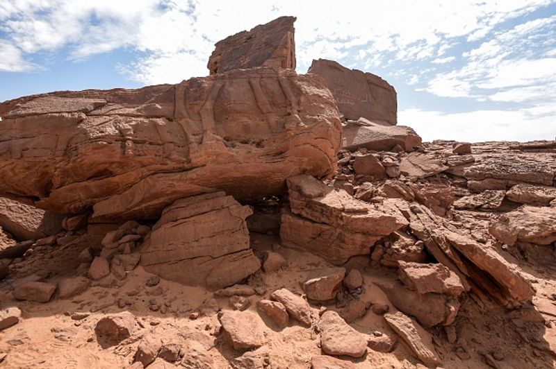 Archaeologists say camel sculptures in Saudi Arabia are between 7000 and 8000 years old