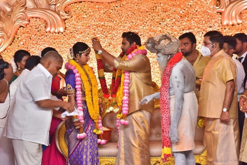 ammk party ttv dhinakaran daughter grand marriage function photos