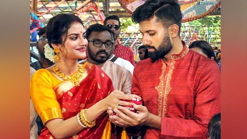 nusrat jahan child birth registration revealed that yash dasgupta is the father of her son