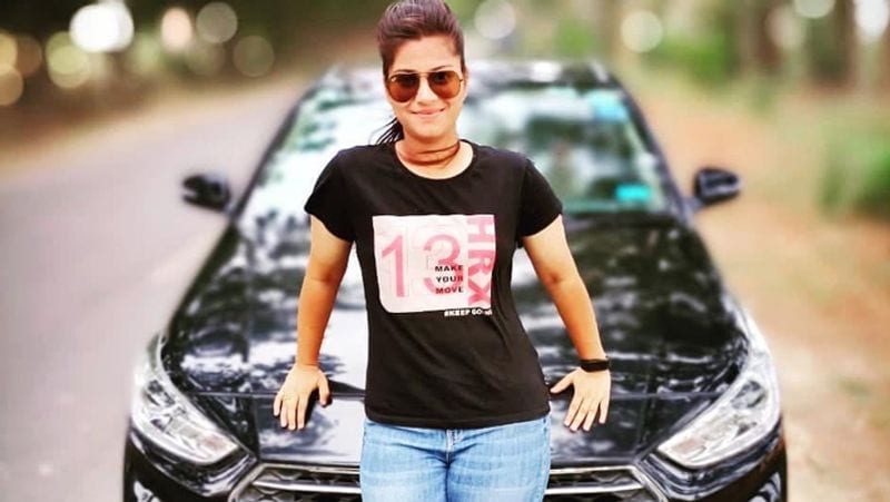 uttar pradesh police constable priyanka mishra got viral on social media, her resignation accepted