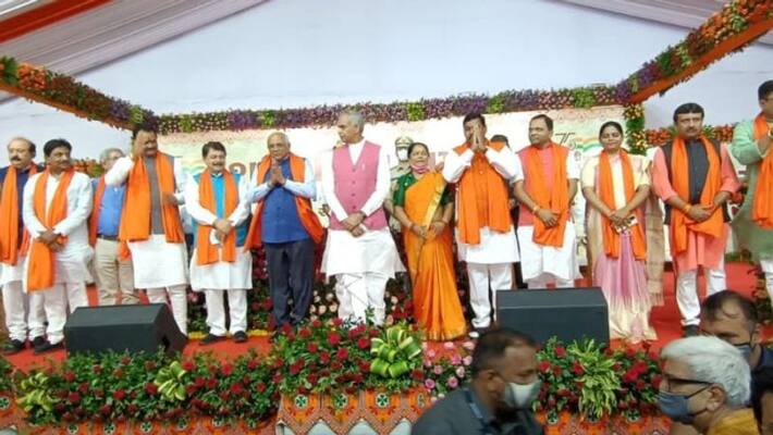 new cabinet took oath in gujarat new cabinet took oath in gujarat