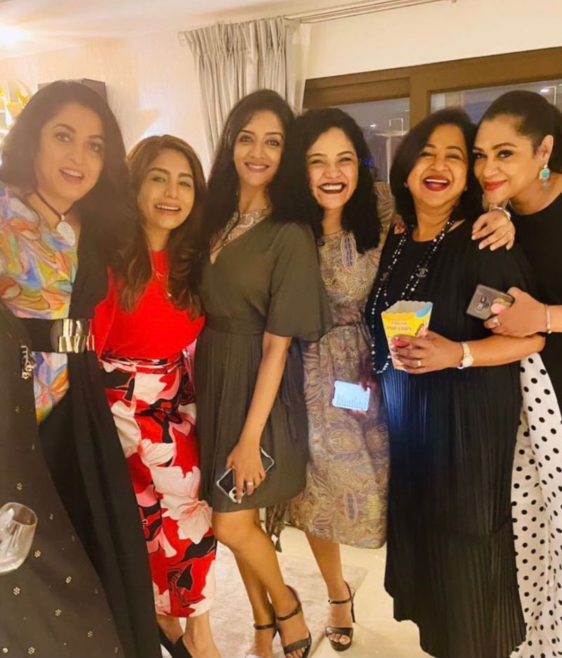 Actress ramya kirushnan night party birthday celebration photos viral in internet