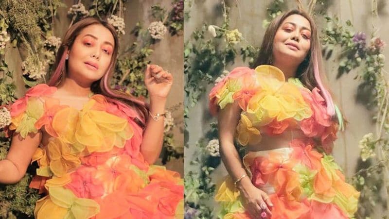 neha kakkar strange look shocked everyone, fans asking funny questions