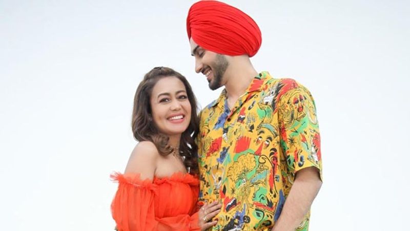 neha kakkar strange look shocked everyone, fans asking funny questions