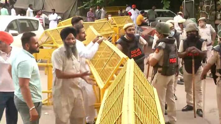 sukhbir singh, harsimrat kaur arrested over farm protest sukhbir singh, harsimrat kaur arrested over farm protest