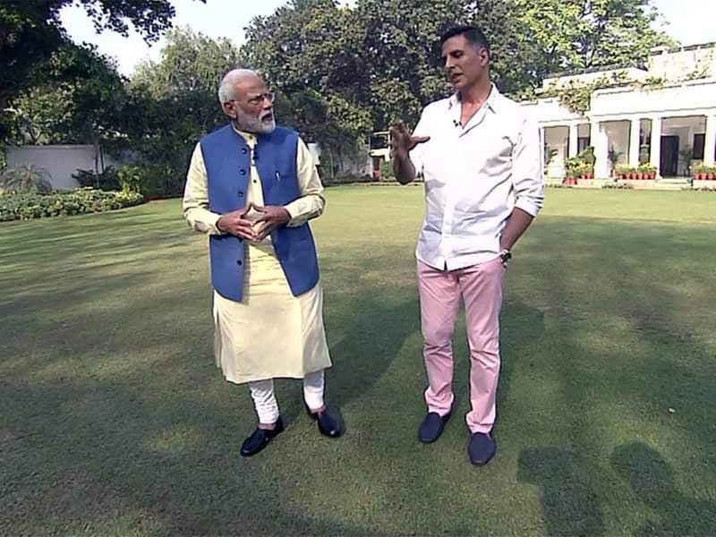 Happy birthday PM Modi: Kangana Ranaut to Shah Rukh, 9 viral selfies, pictures with India's Prime Minister RCB