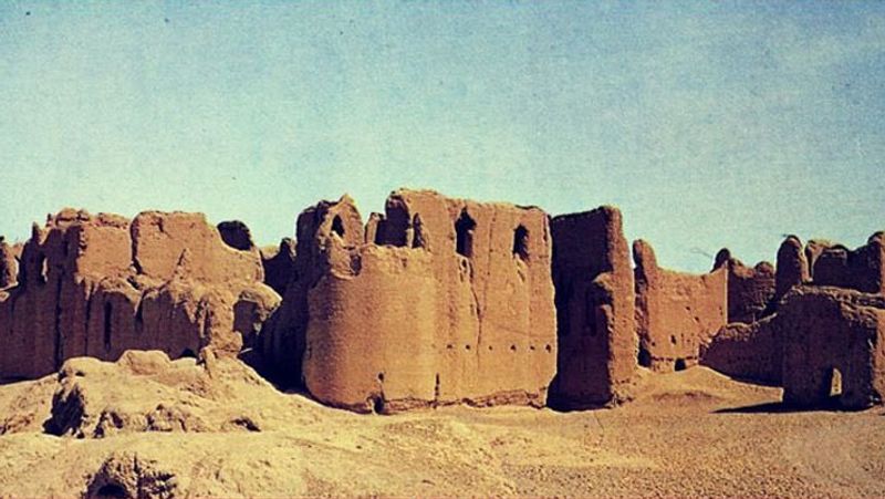 Taliban have begun demolishing the former Greshk History Fort of Helmand