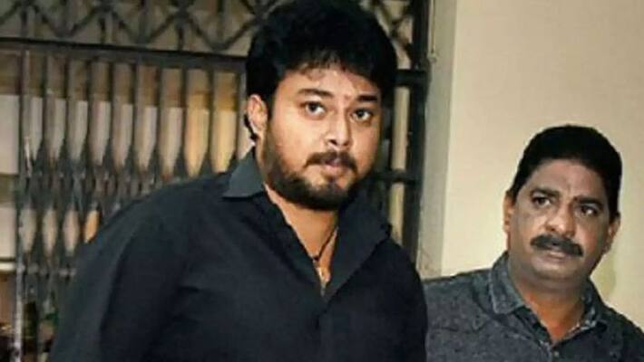 tollywood drugs case hero tanish appears befoer ed today tollywood drugs case hero tanish appears befoer ed today