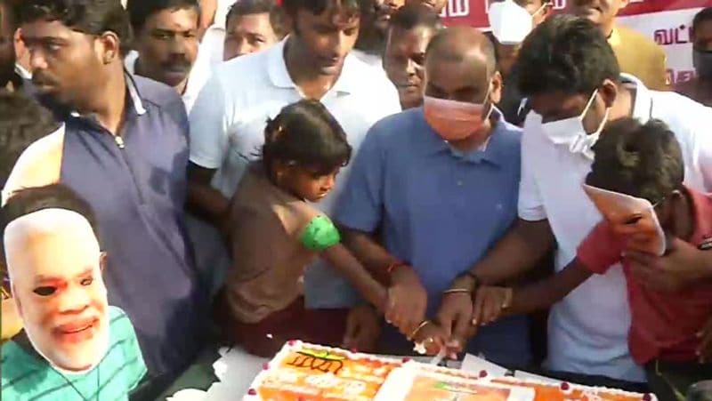 Prime Minister Narendra Modi's 71st birthday, some unique pictures