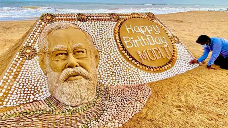 Prime Minister Narendra Modi's 71st birthday, some unique pictures