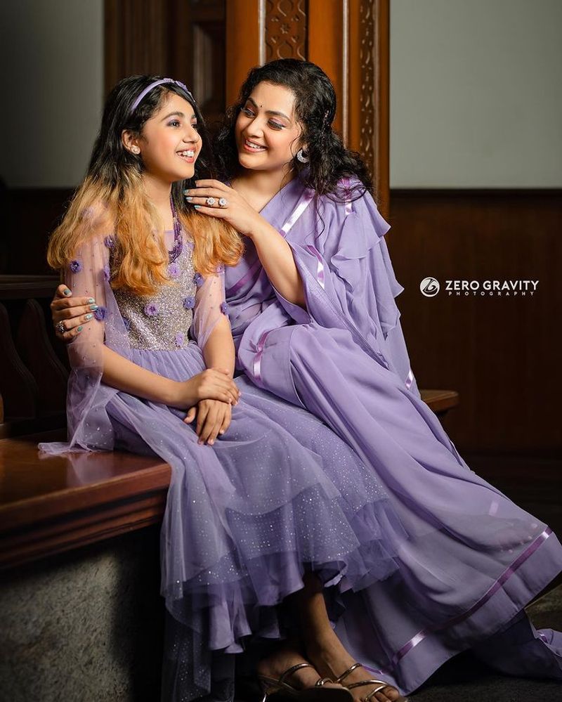 meena daughter nainikha latest photo shoot photos