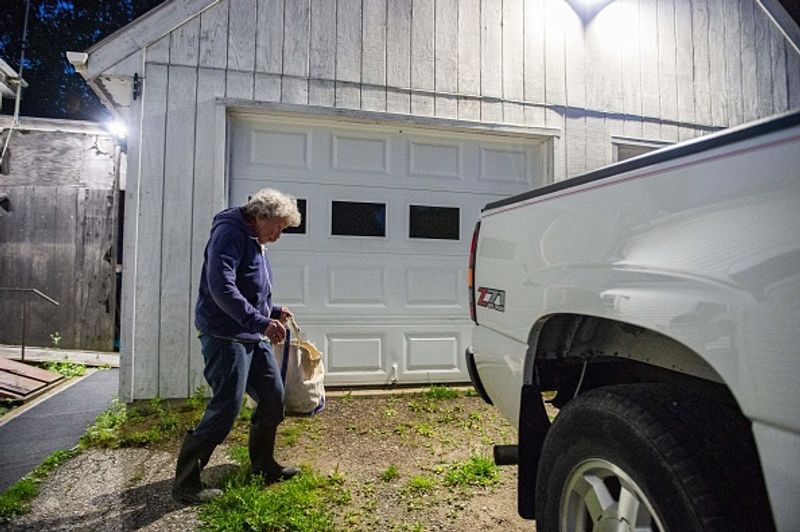 Virginia Oliver 101 year old woman still hauling lobsters