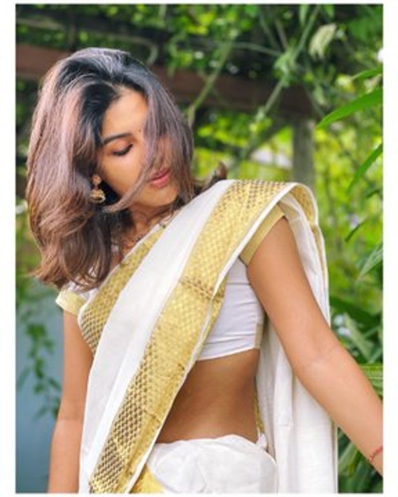 Aishwarya rajesh walks out of Bheemla nayak here is new heroine