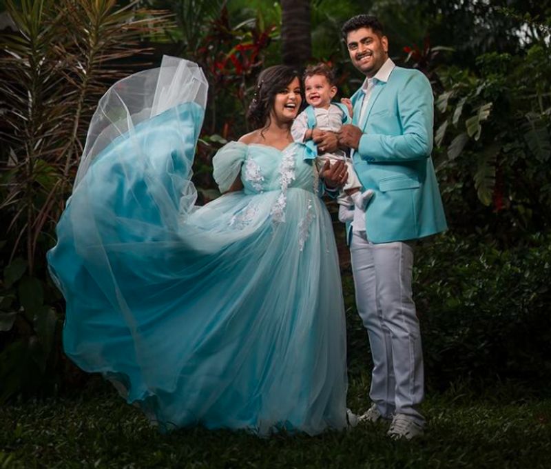 Actress Mayuri celebrates as her son completes six months with half cake dpl