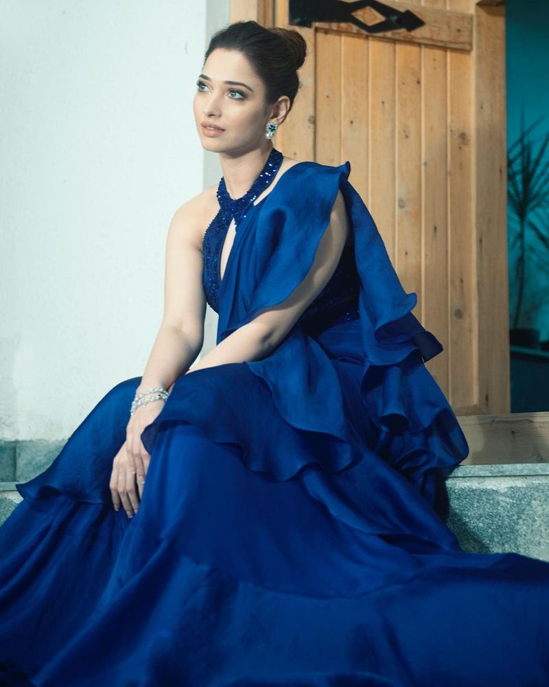 tamannah turns so hot in her sleeve less blouse her latest photos sets fire to internet