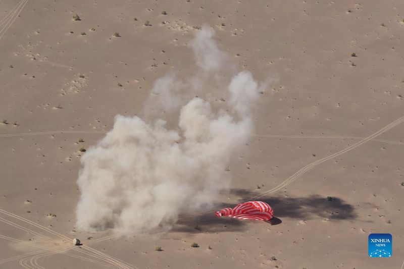 Chinese astronauts land safely after 90 days