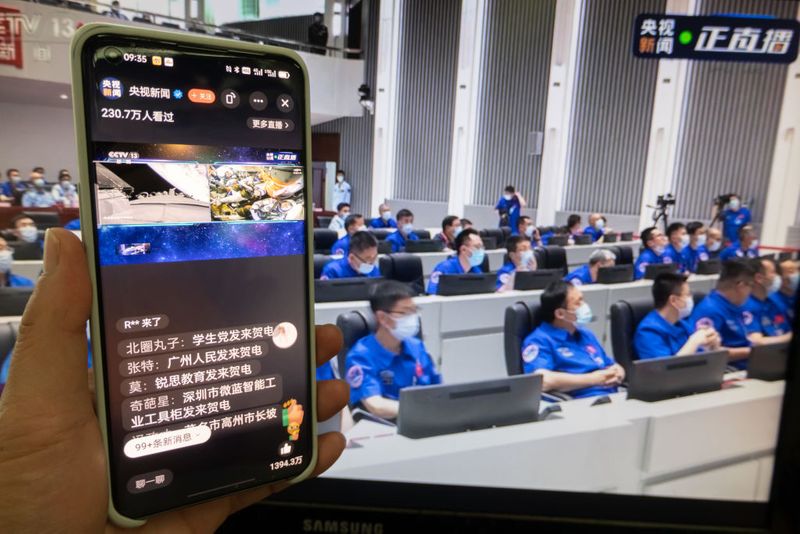 Chinese astronauts land safely after 90 days