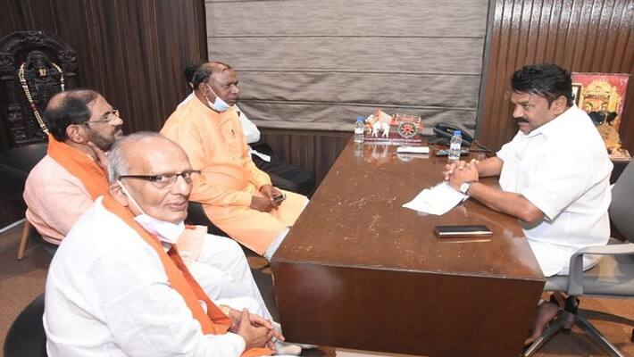 bhagyanagar utsav committee members meet minister talasani srinivas yadav bhagyanagar utsav committee members meet minister talasani srinivas yadav
