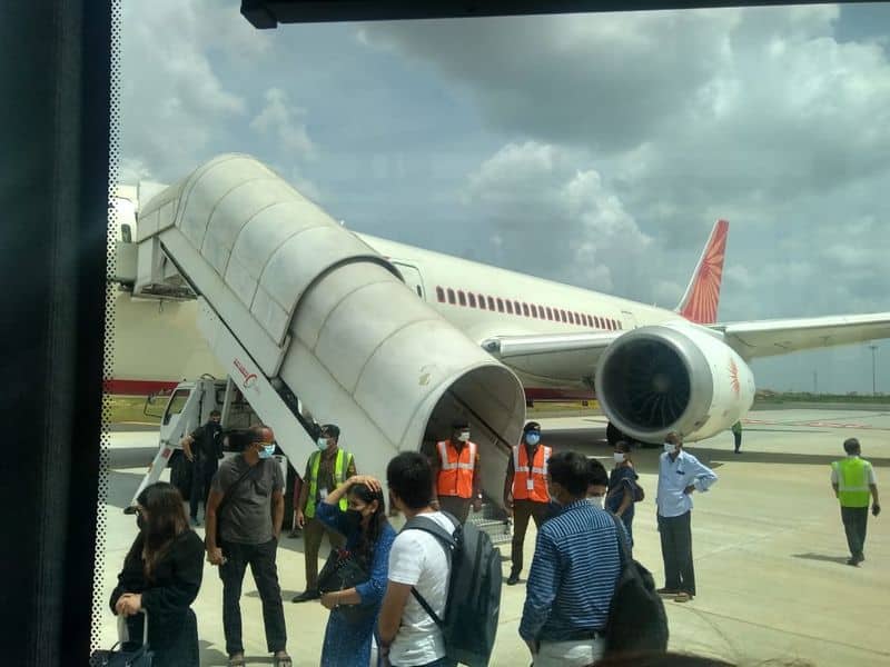 The woman who fell unconscious and died while boarding the flight .. The husband who screamed at the Chennai airport.