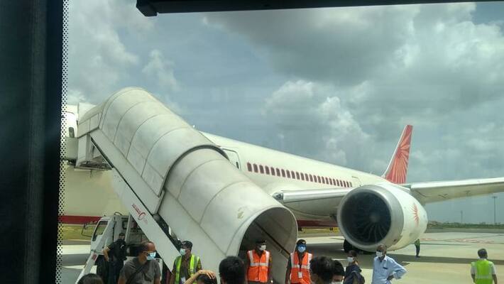 Sudden mechanical malfunction in the plane that flew in the middle .. Pilot fearing .. 123 lives screamed .. What happened next? Sudden mechanical malfunction in the plane that flew in the middle .. Pilot fearing .. 123 lives screamed .. What happened next?